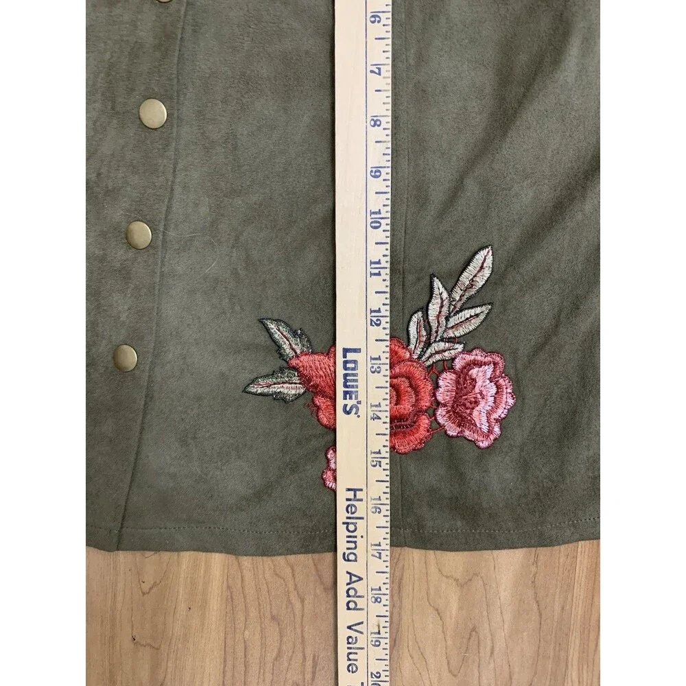 N/A green faux